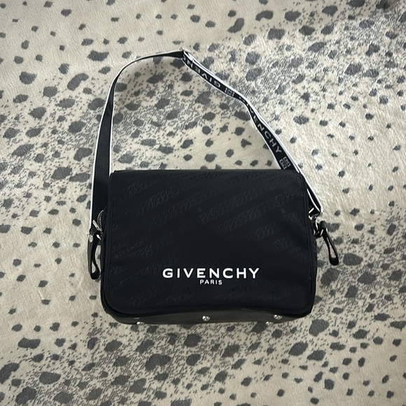 Givenchy Diaper Bag NWT - Picture 5 of 9